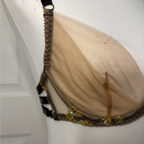 Edge o beyond | NWT bra sz 5 | charlotte bra sheer in en or (gold) color way - Picture 9 of 14